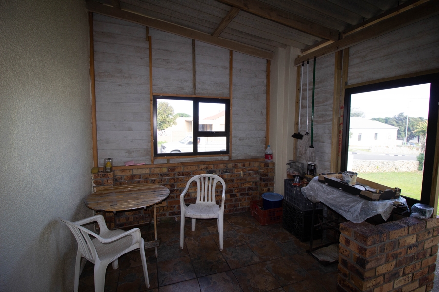 4 Bedroom Property for Sale in Gansbaai Central Western Cape